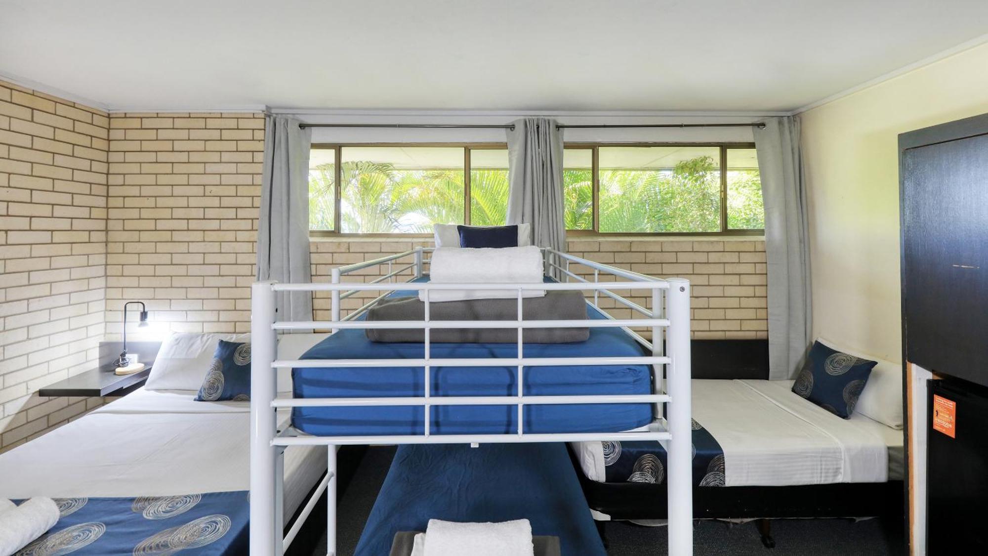 Tropical Gateway Motor Inn Rockhampton Eksteriør bilde