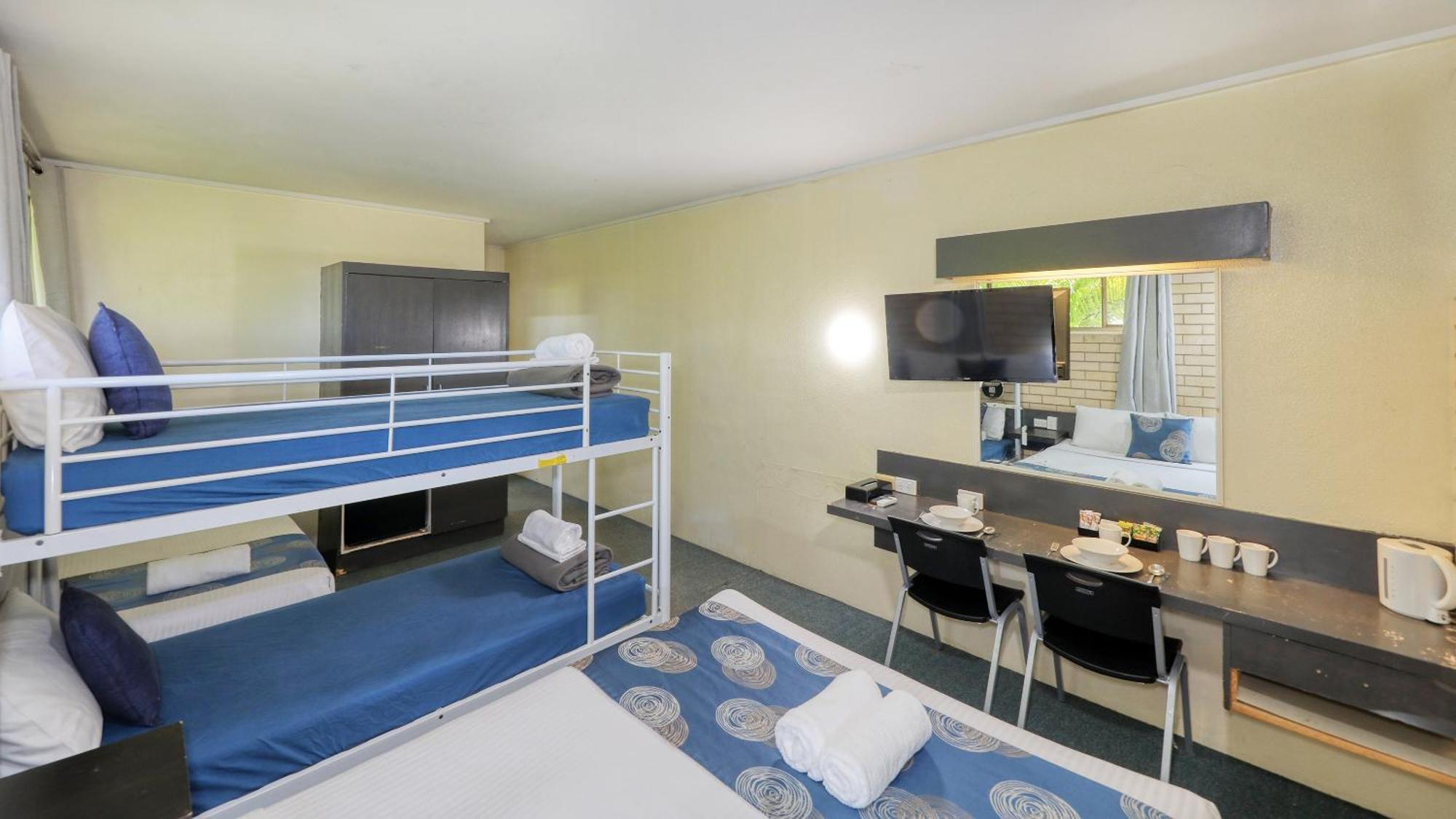 Tropical Gateway Motor Inn Rockhampton Eksteriør bilde