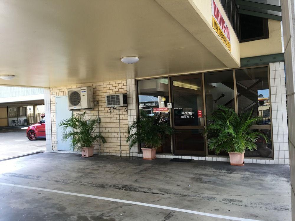 Tropical Gateway Motor Inn Rockhampton Eksteriør bilde